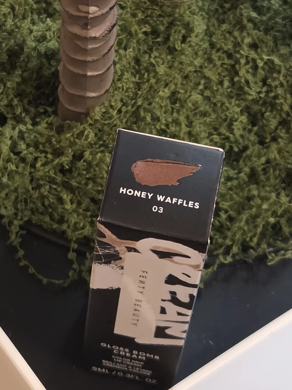 Fenty Beauty Cream Lipstick Liquid - Honey Waffles (03) & Fenty Glow (02)